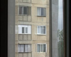 2008_Fenster_ALMATY_03_Still-01_720x576